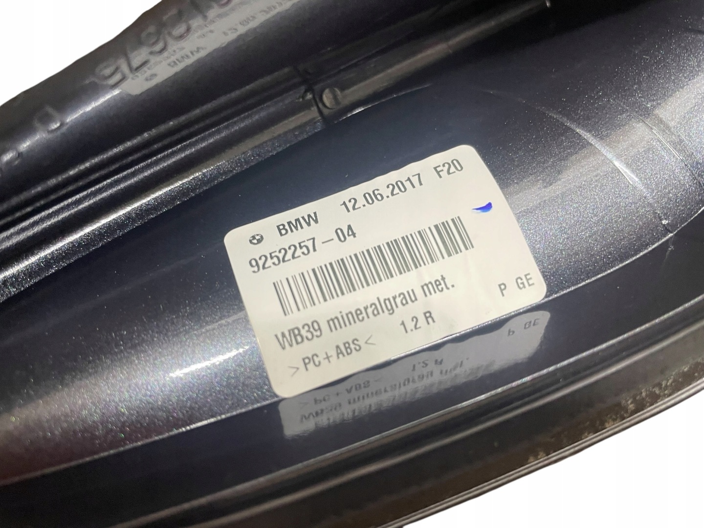 Blende Abdeckung ANTENY DACHOWEJ BMW X1 F48 Farbe B39