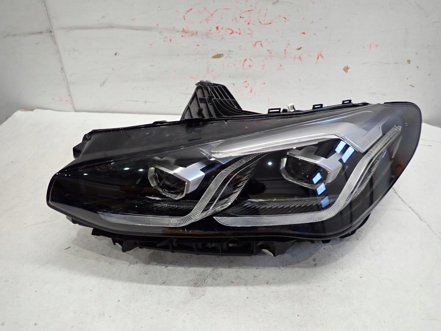 light front front left BMW 2 U06 2021- FULL LED 5A42247