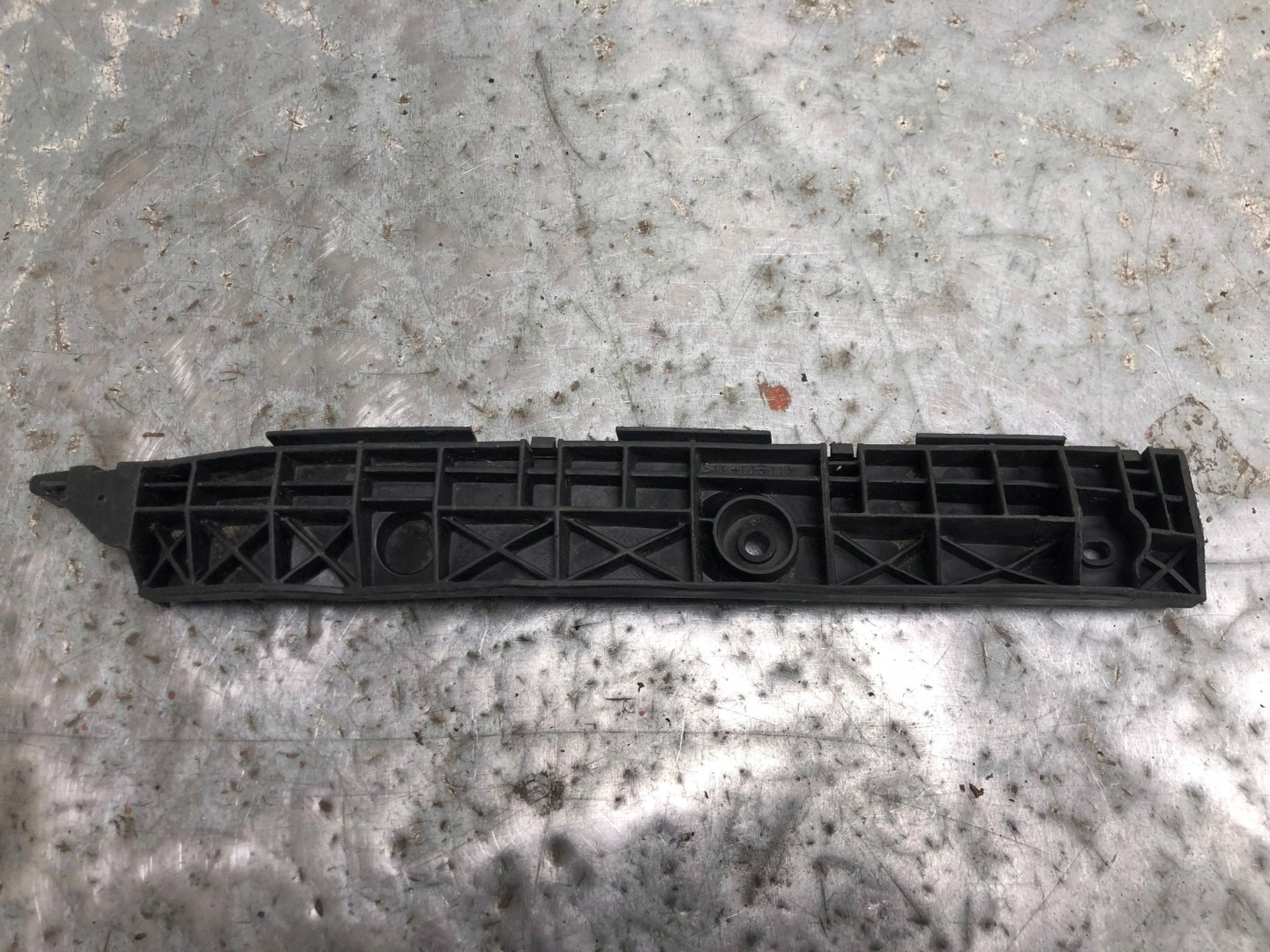 bumper bracket left rear part LEXUS RX 330 52576-48020