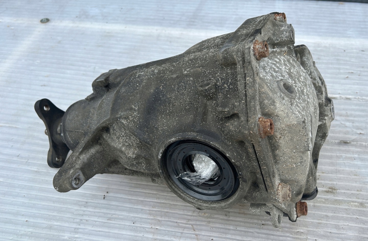 differential diff rear part 3.46 BMW 7 750i 4.4 F01 7577097