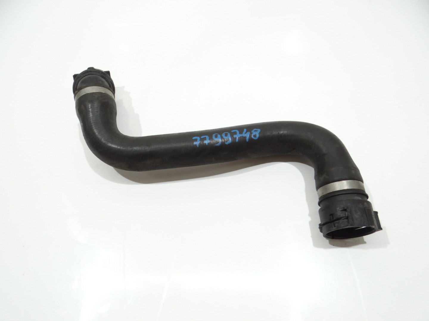 vedení hadice vody BMW E60 E61 LCI N47D20A 7799748