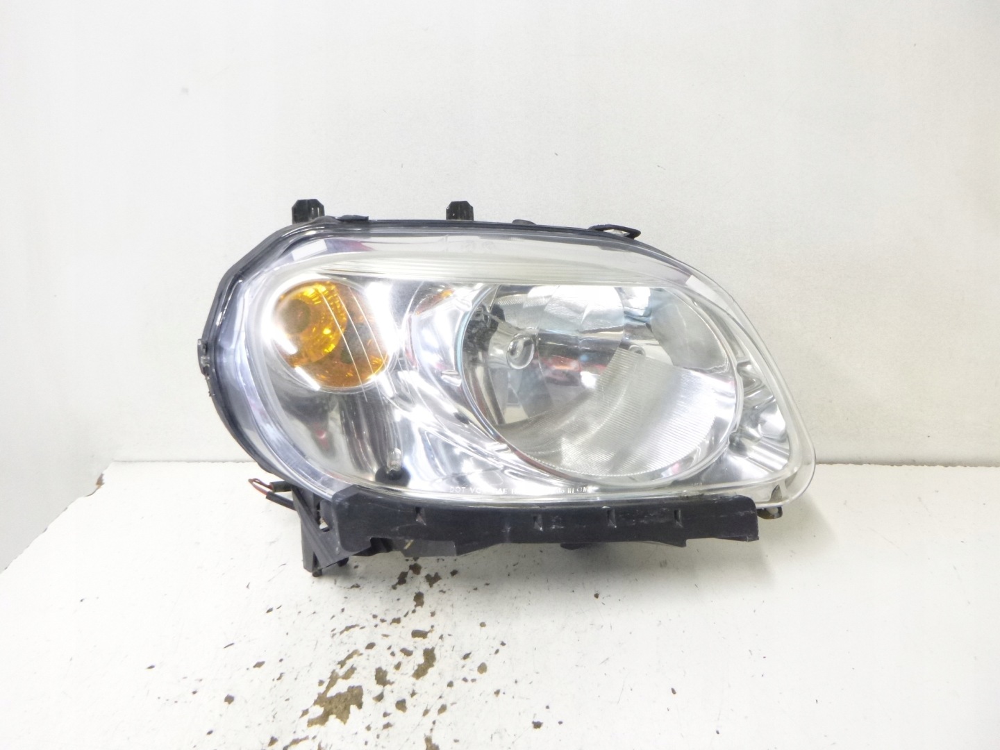 light front right Chevrolet HHR 2009r.