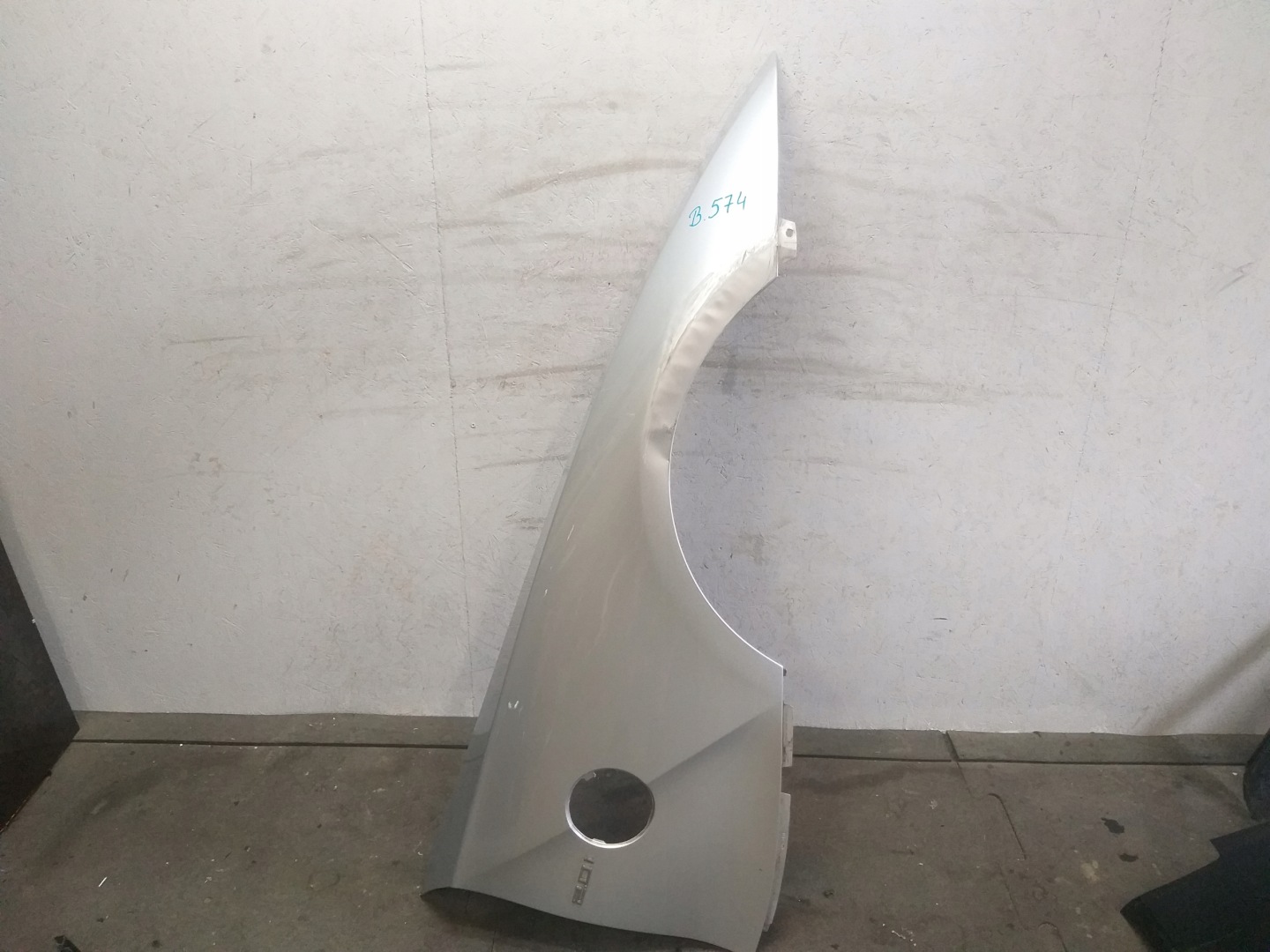 FENDER FRONT RIGHT BMW Z4 E85