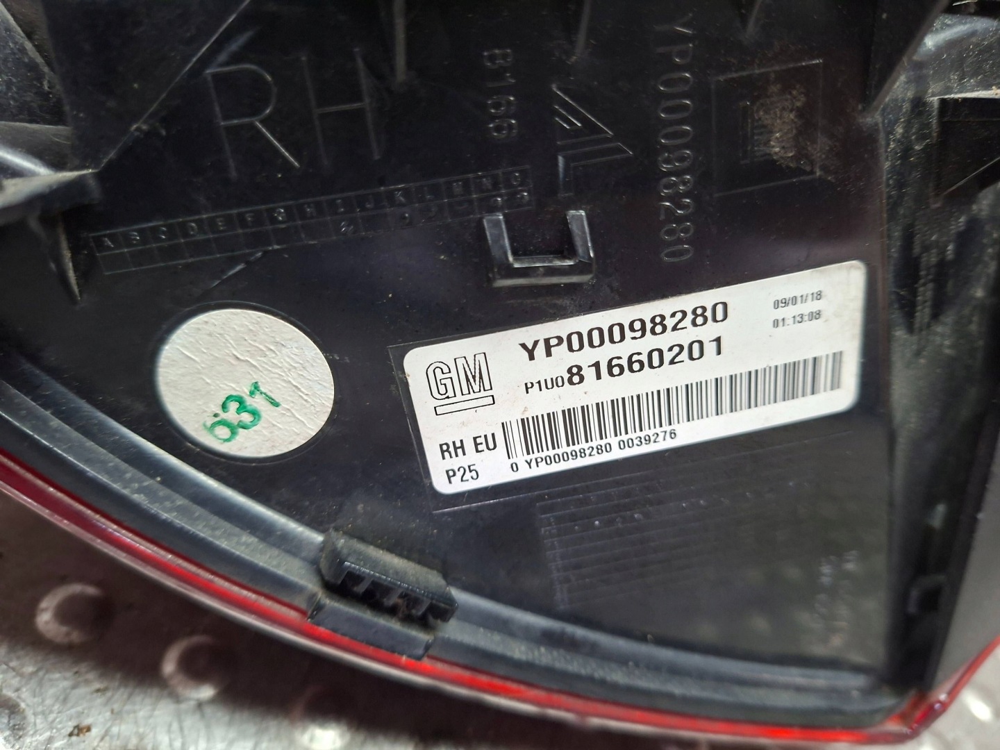 light right rear part YP00098280 OPEL GRANDLAND 2017