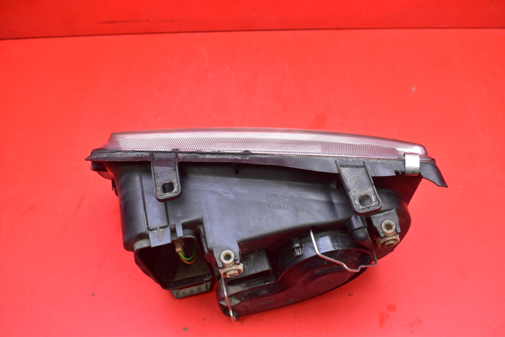 REFLEKTOR right light front EU 963598-00R VW BORA 98-05