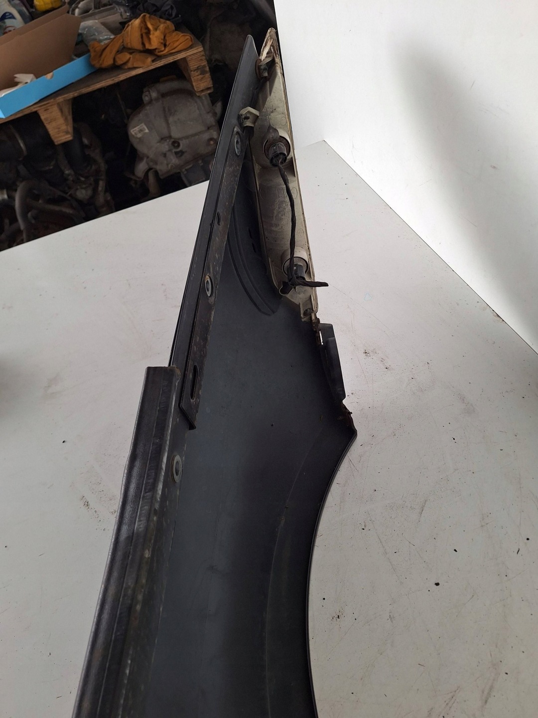 BMW 6 E63 E64 02-10 fender left