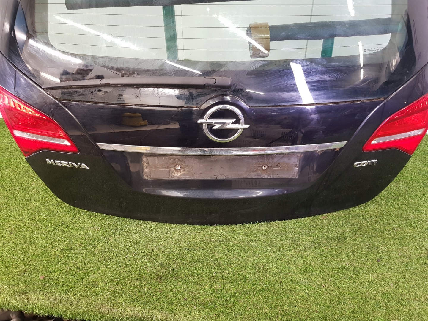 csomagtartó ajtó hátsó OPEL MERIVA B