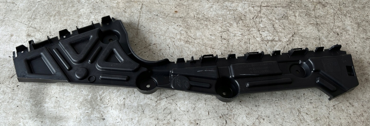 bumper bracket right rear part VIVARO B NV300 TRAFIC III
