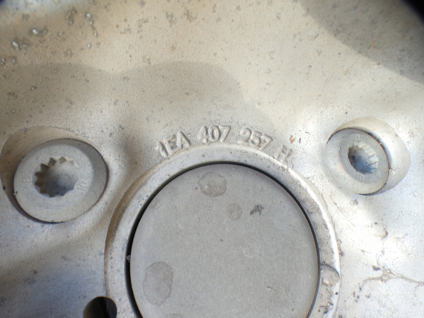 Audi Q4 swing wheels of the front 45 e-tron quattro engine electrical 2024
