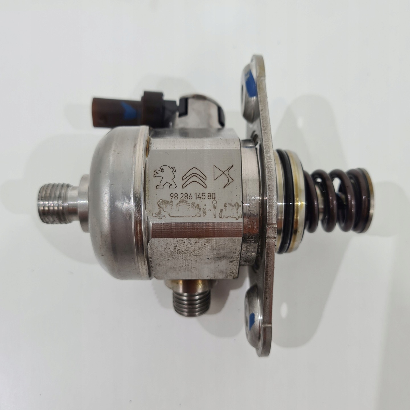 feed pump CITROEN PEUGEOT 1.6 e THP 9828614580