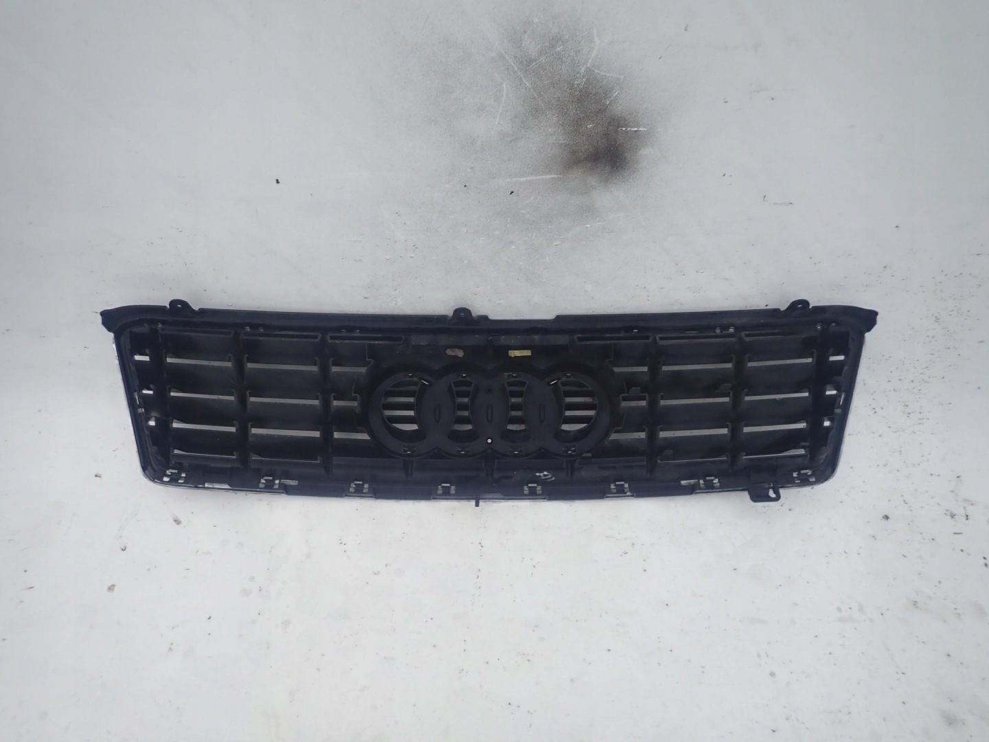 AUDI A4 CABRIO 8H0 02- grill grille radiator