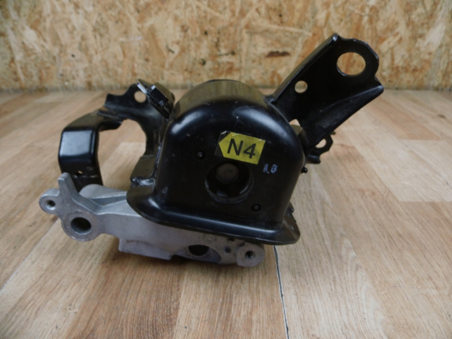Toyota Corolla E21 2.0 HYBRID holder airbag engine right console holder