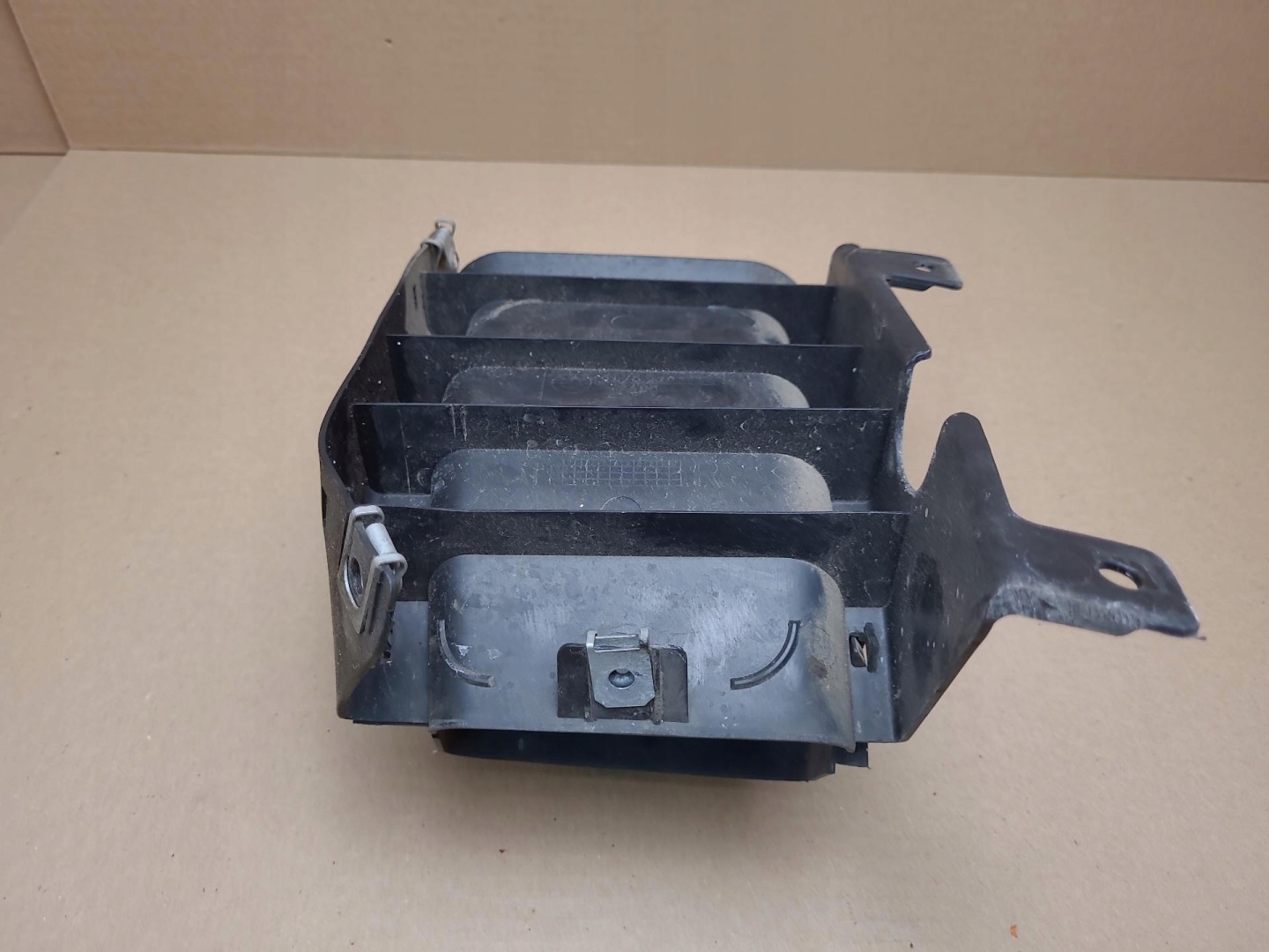 intake air BMW 5 E60/E61 facelift 2008 74850610