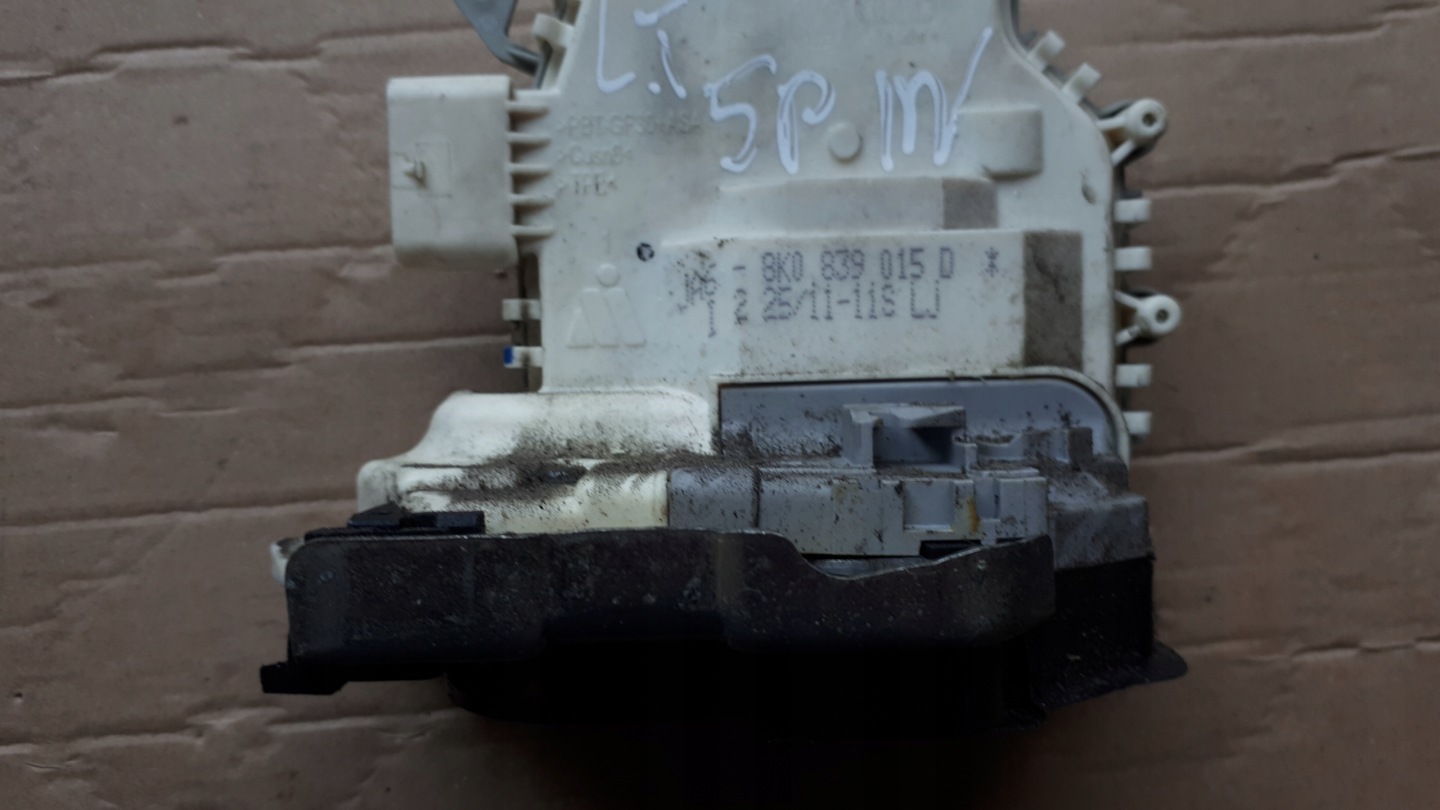 S4 B8 LIFT A4 lock door left rear part 5 PIN S5