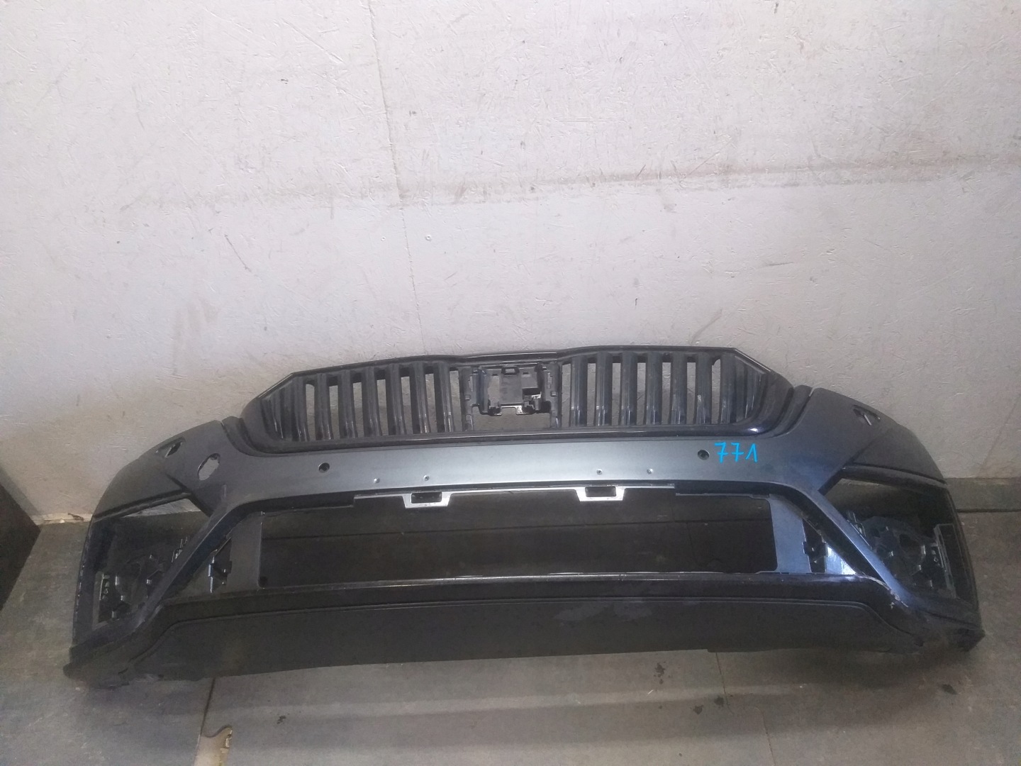 bumper front SKODA OCTAVIA IV 4 RS
