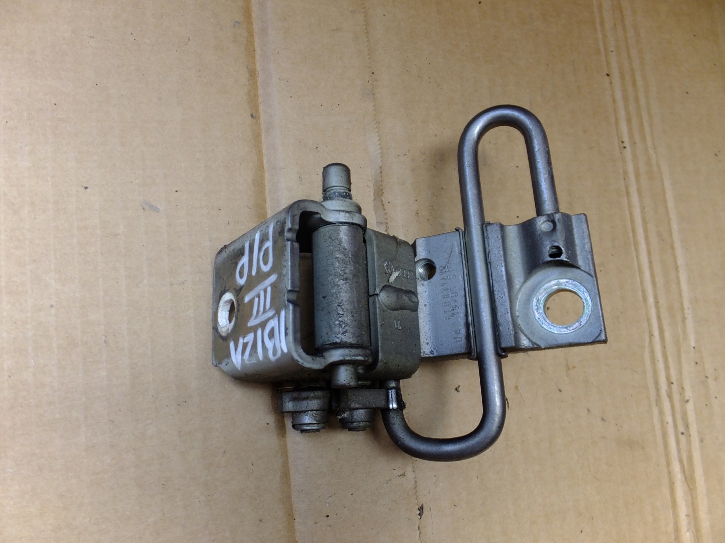 hinge door right front seat ibiza III 5D 2005r