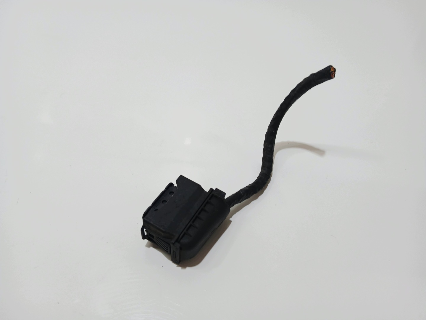 connector connecting spoiler lights front BMW X3 E83 LIFT H7