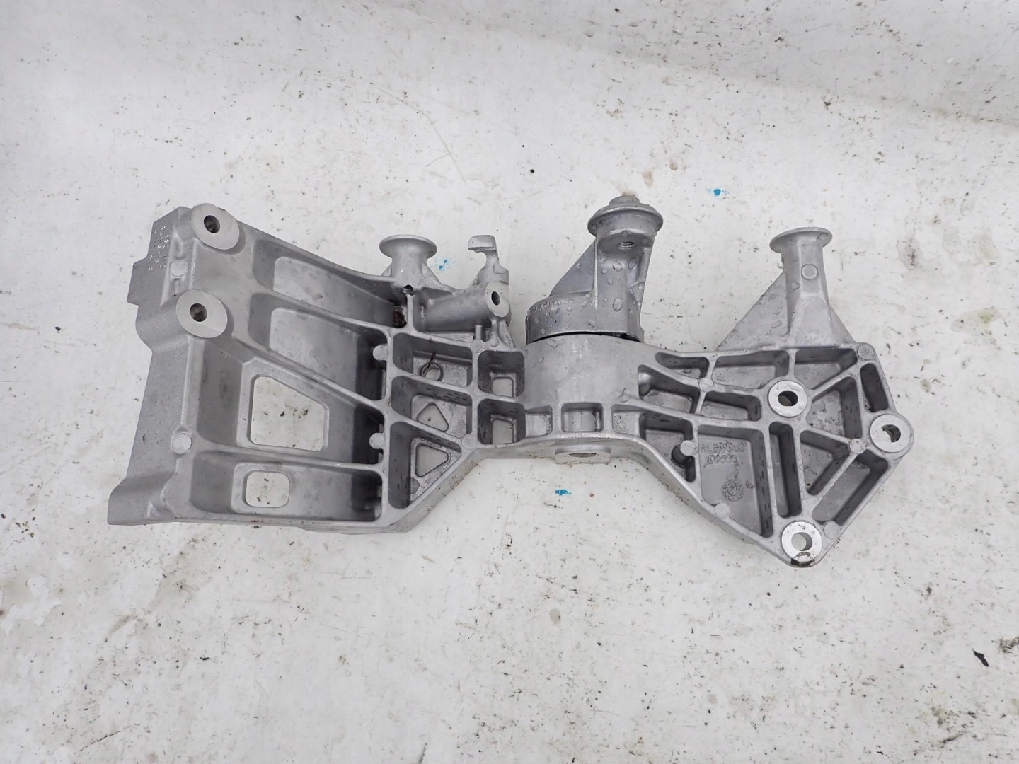 MERCEDES A-KLASA W169 04-12 holder holder alternator