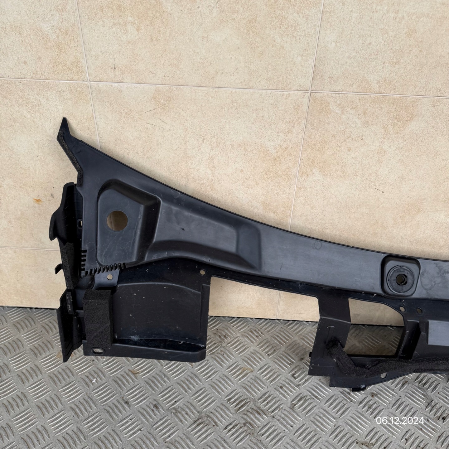 Grille égouttage Complets JAGUAR E-PACE J9C3-4105-AE
