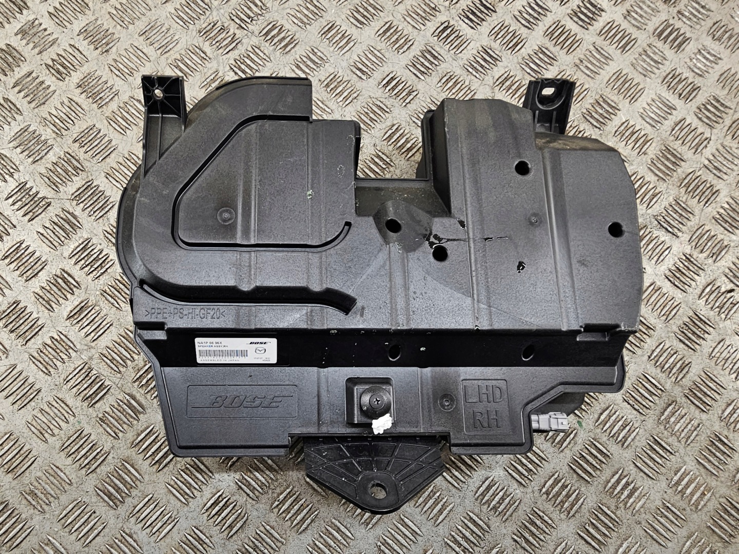 speaker SUBWOOFER NA1P6696X MAZDA MX5 MX-5 4 IV ND 15-21