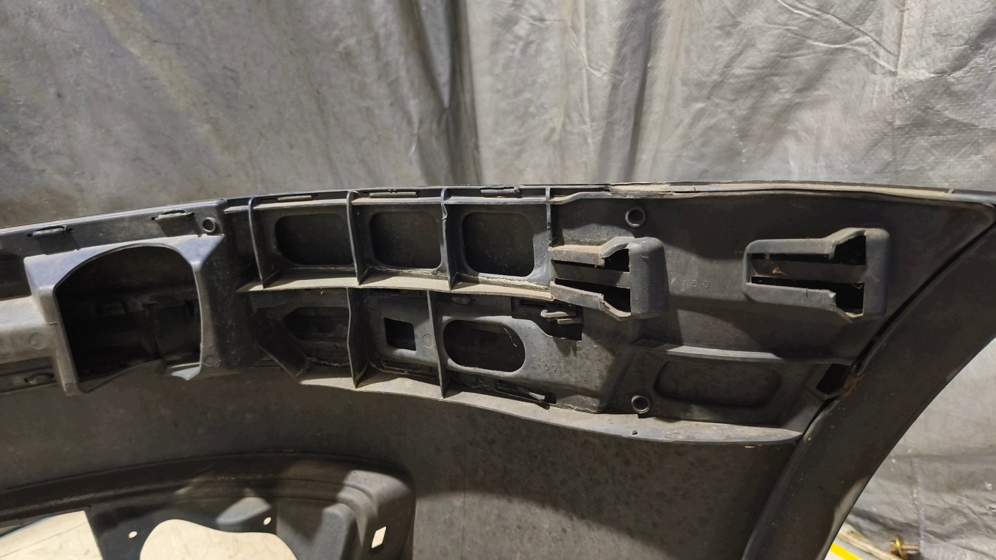 Frontstoßstange PASSAT B5 FL 2002r K: LA5E