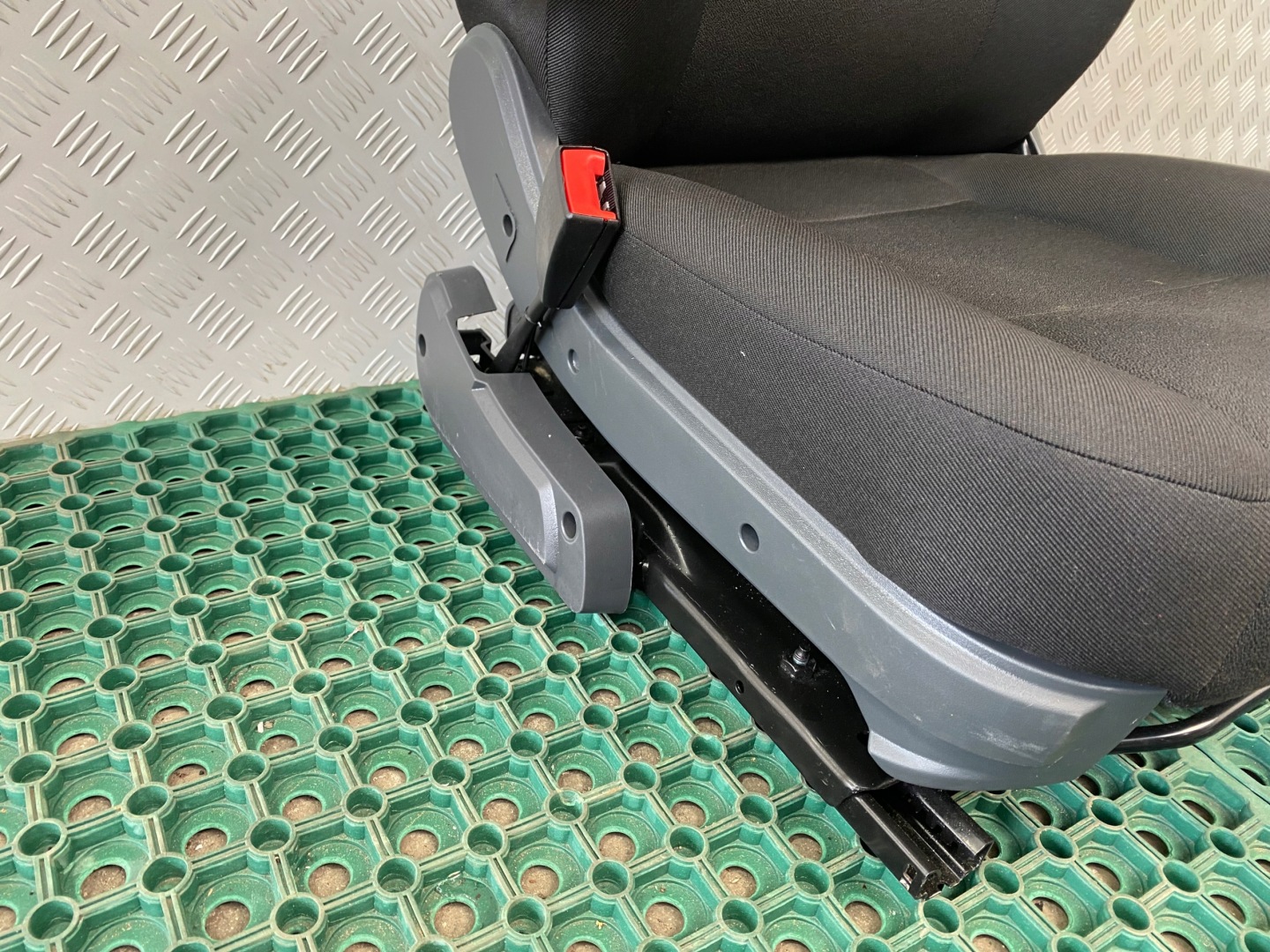MOVANO C DUCATO III 22-26 new MODEL seat front left armrest 2025r.