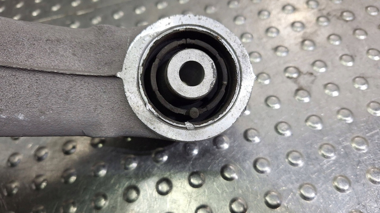 Querlenker Achsträgers links heck 8K0505311J AUDI A4 B8 A5 8T Original
