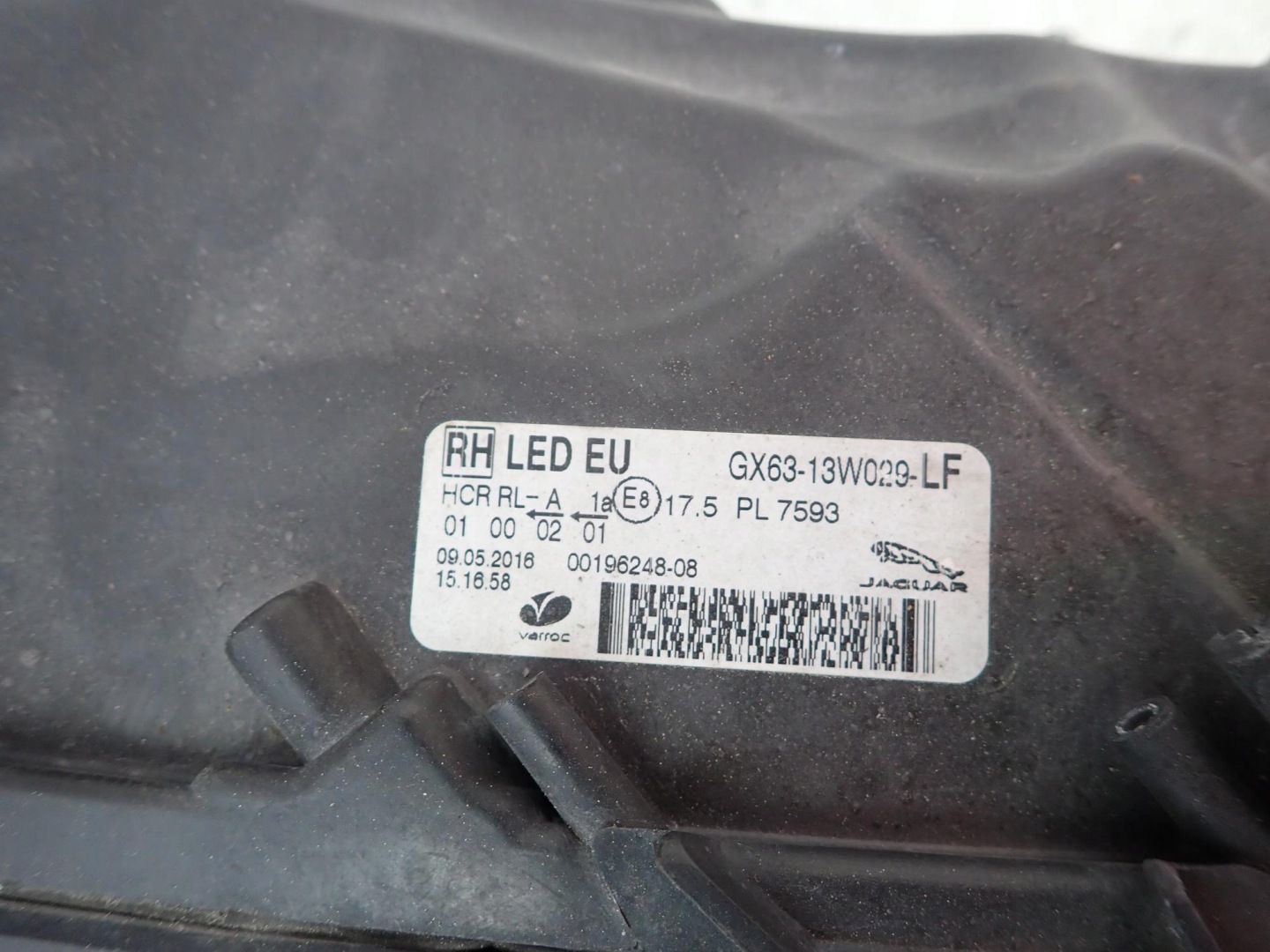 JAGUAR XF II 2 X260 15-20 light front front right