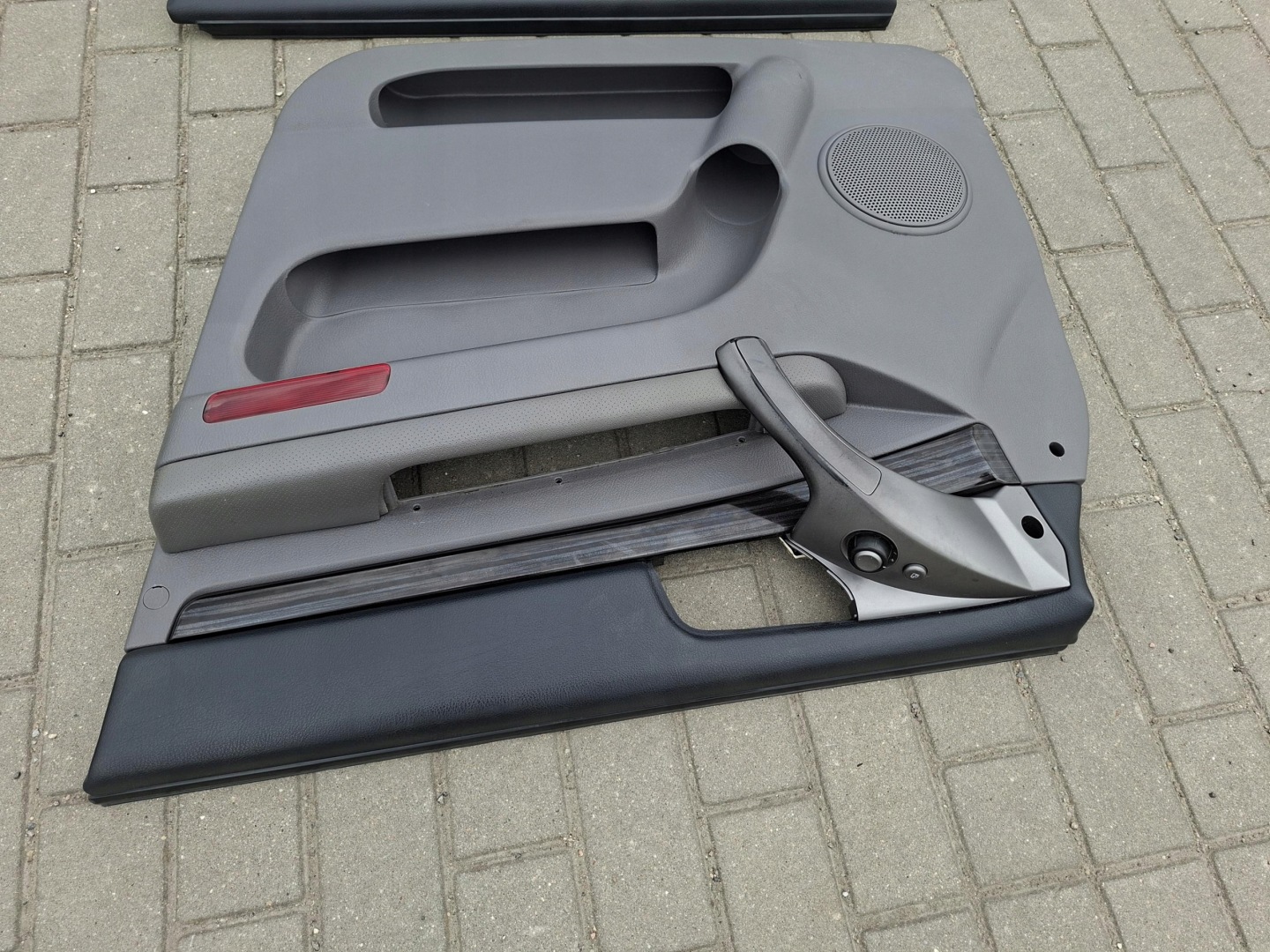side door front front left upholstery SSANGYONG RODIUS II