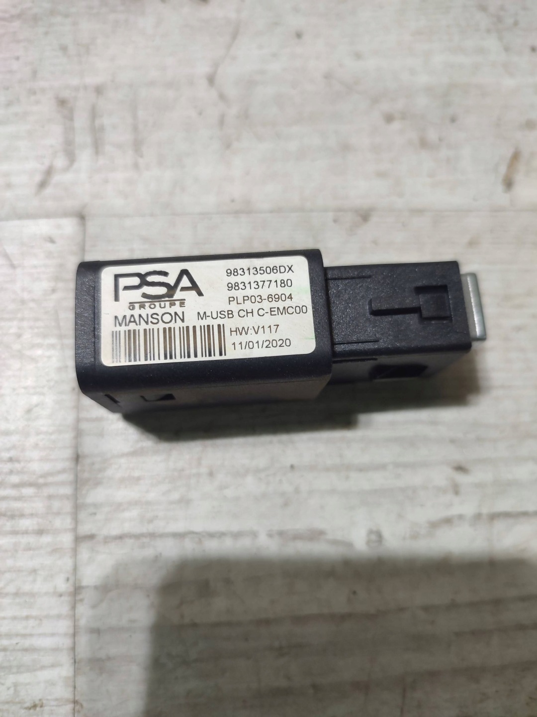 Peugeot 2008 II 2020 adapter / Zlacze USB
