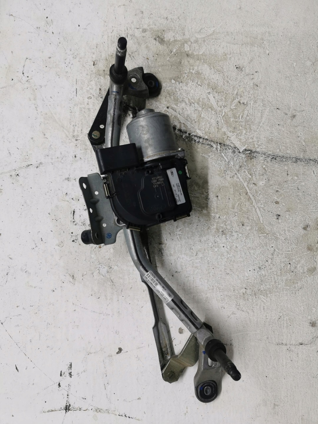 wiper mechanism front FORD FIESTA MK8 EU