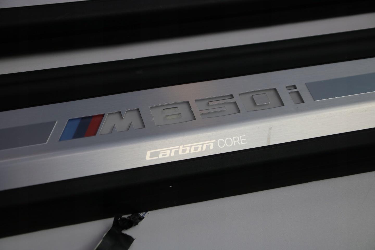 BMW 8 G15 M850i mouldings caps threshold inner KOMPLET 8077783