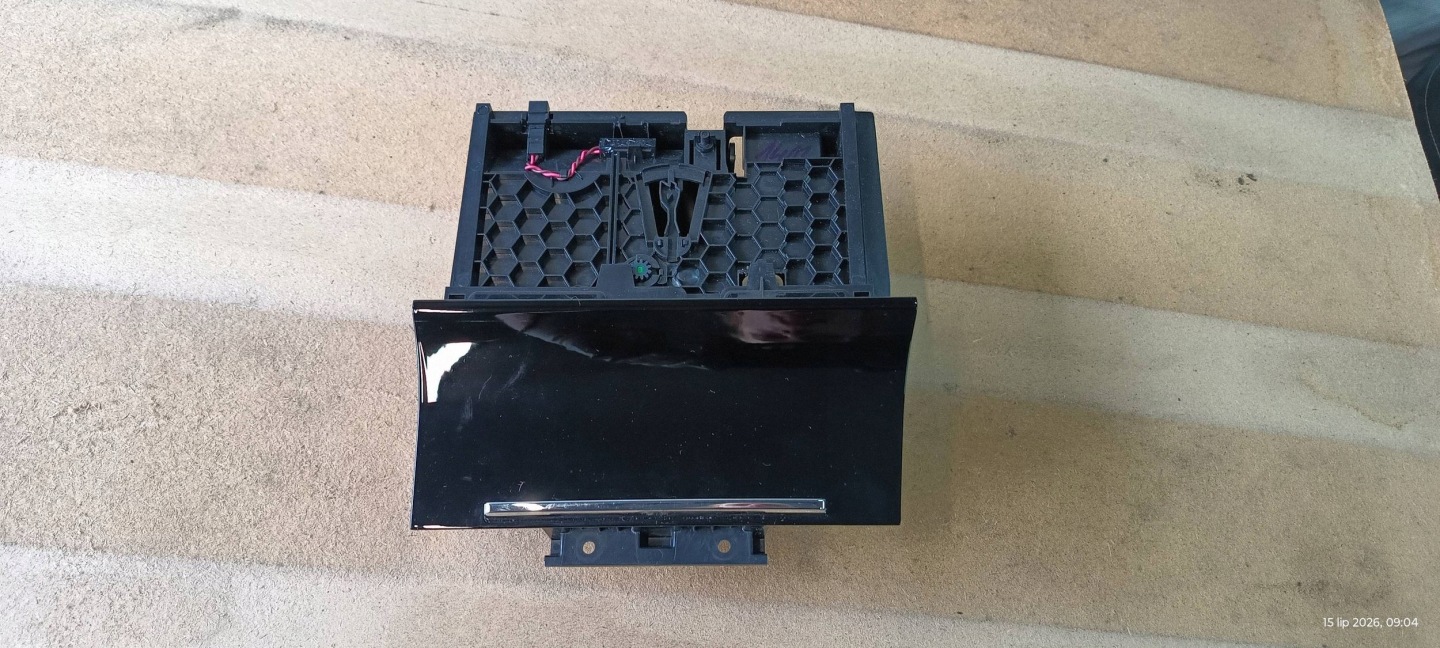 ashtray passenger compartment 3V1863077 SKODA SUPERB III 2015-2024R