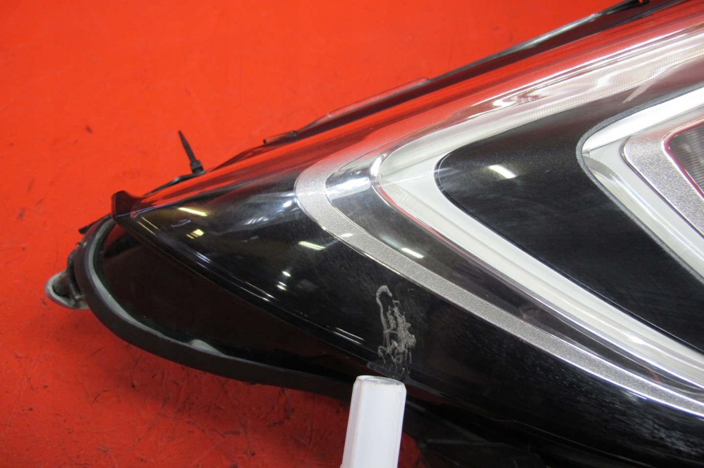 Opel Crossland X P17 H75 13467968 REFLEKTOR LED H7 H7 light front right