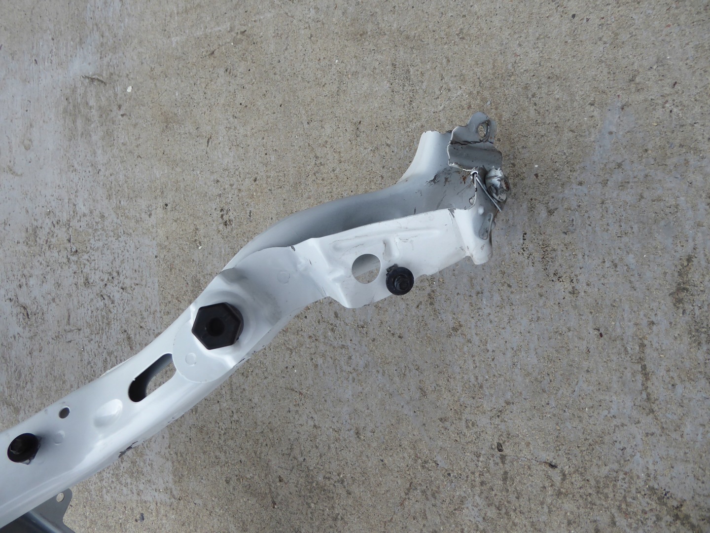front body wall pillar iron Z40R OPEL MOKKA