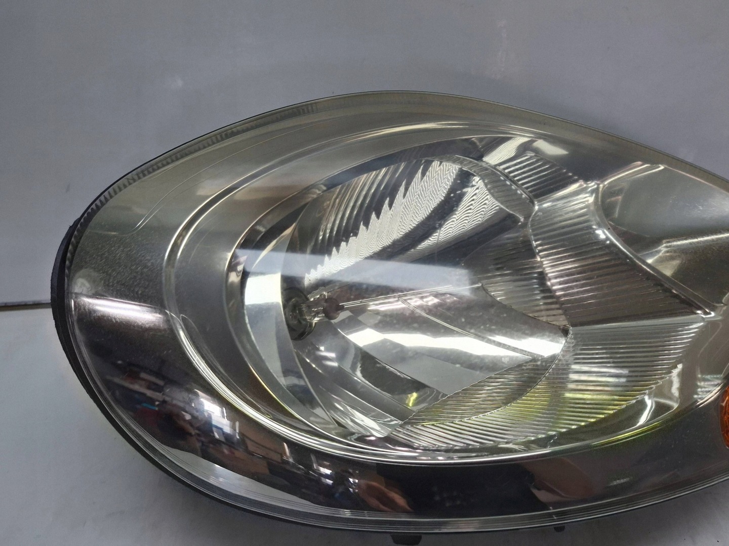 light front right 8200701353 RENAULT TRAFIC II VIVARO A 2006