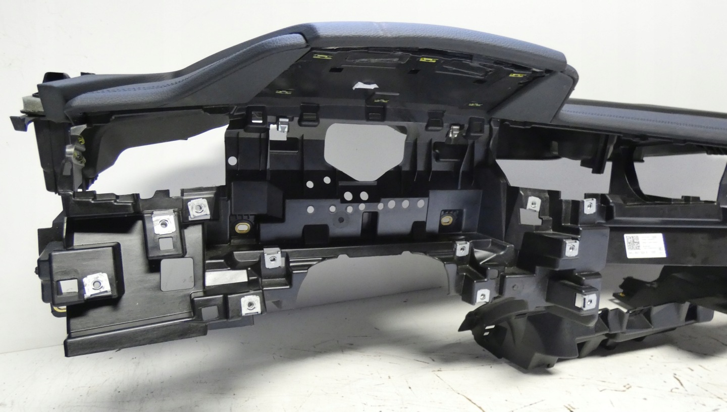 AUDI E-TRON Q8 4KL857033 dashboard instrument panel console cockpit