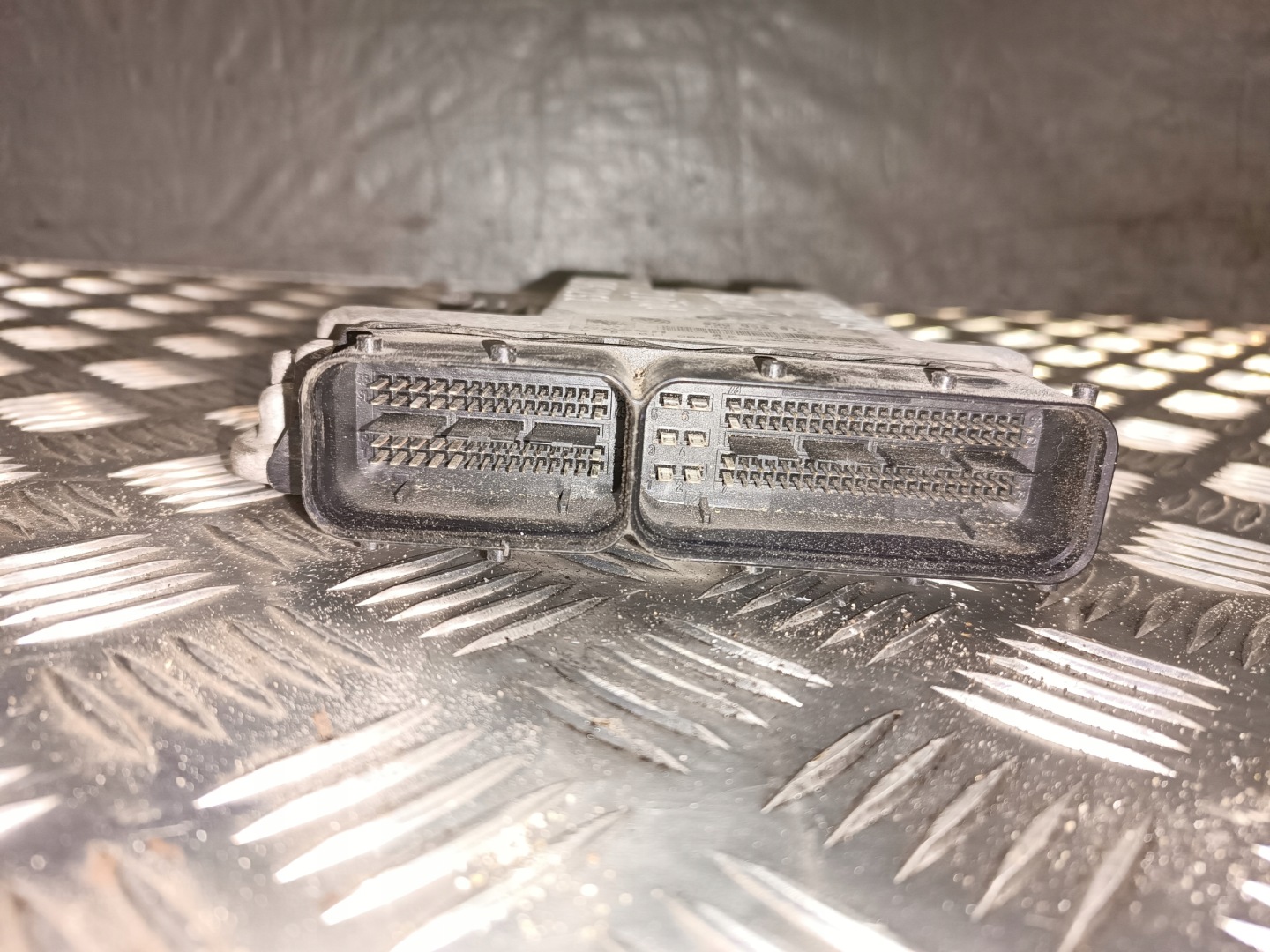 control unit of the engine GOLF V plus 2.0TDI 2004r BOSCH 03G 906 016 CB