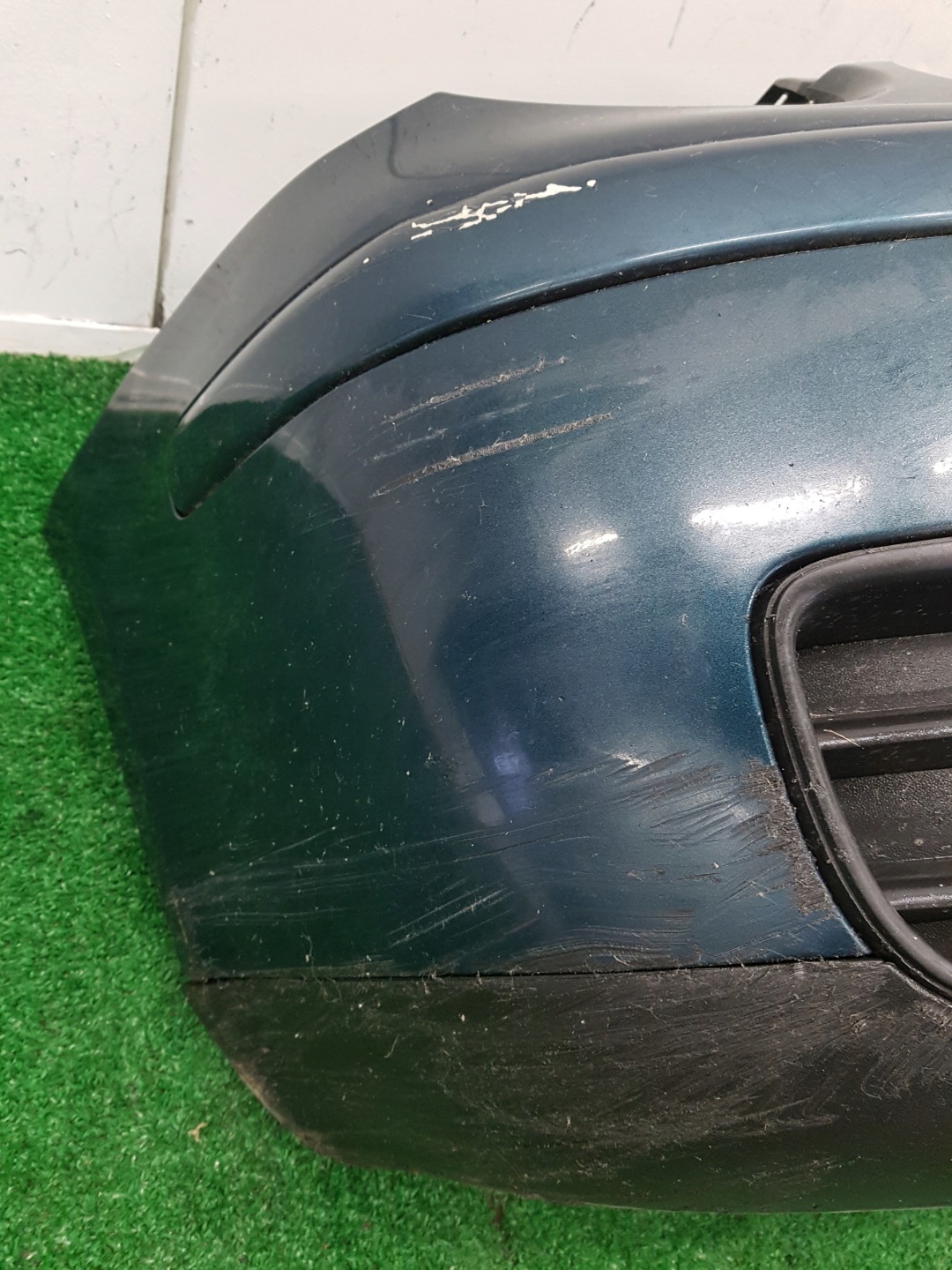 bumper front front VOLKSWAGEN POLO 4 OKULAR 6N 6Q0807221