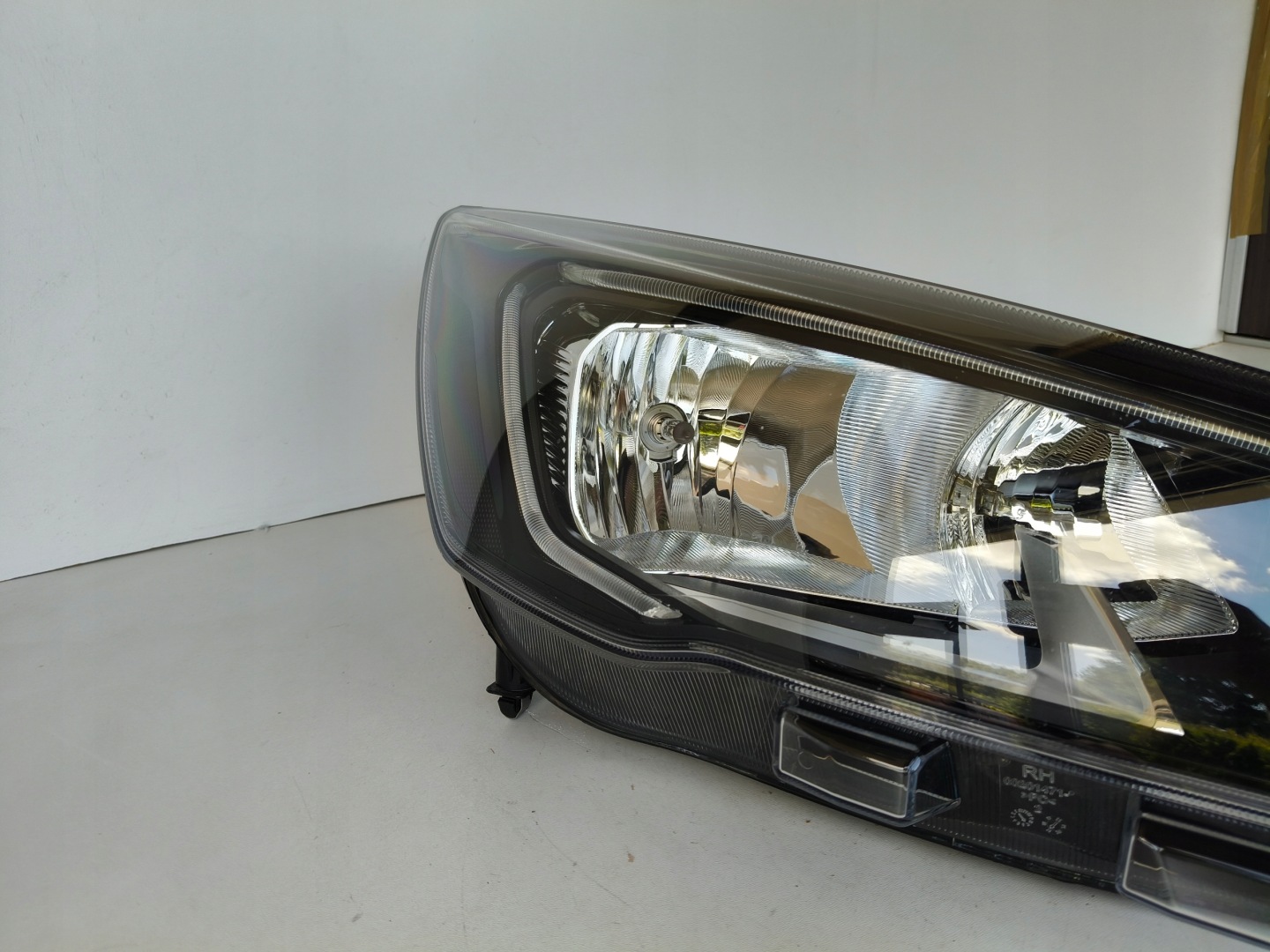 Licht rechts REFLEKTOR FORD FOCUS MK4 18- LED