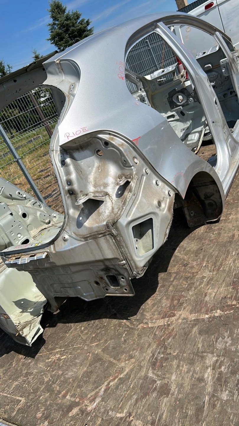 KIA RIO III LONGHERONE parafango Destra posteriore 2011