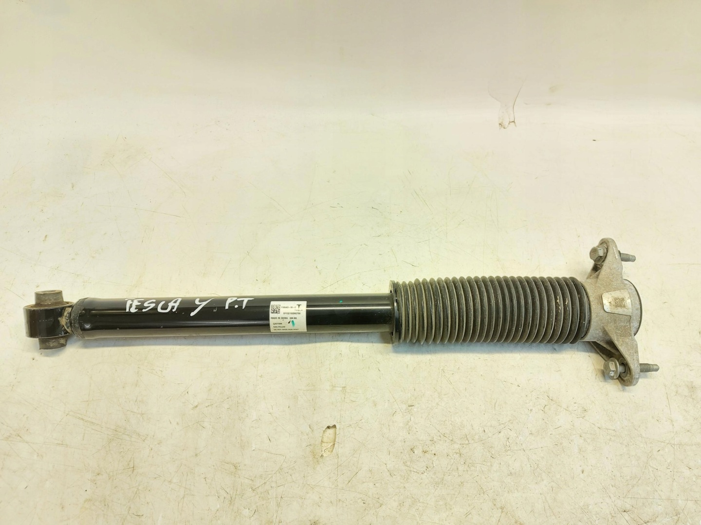 TESLA MODEL Y 2 shock absorber right rear part 1188463-00-C