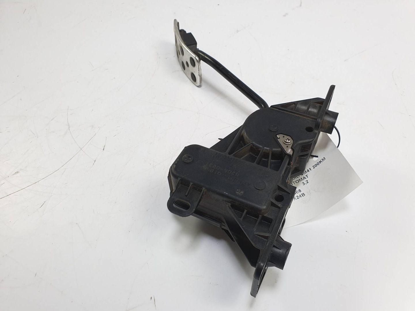 PEDAL 8206-0231 MITSUBISHI PAJERO 4