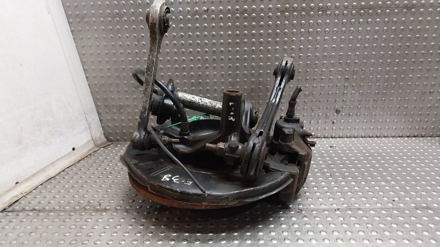 otoč čepu ramene levý záď BMW E38 M60 M62