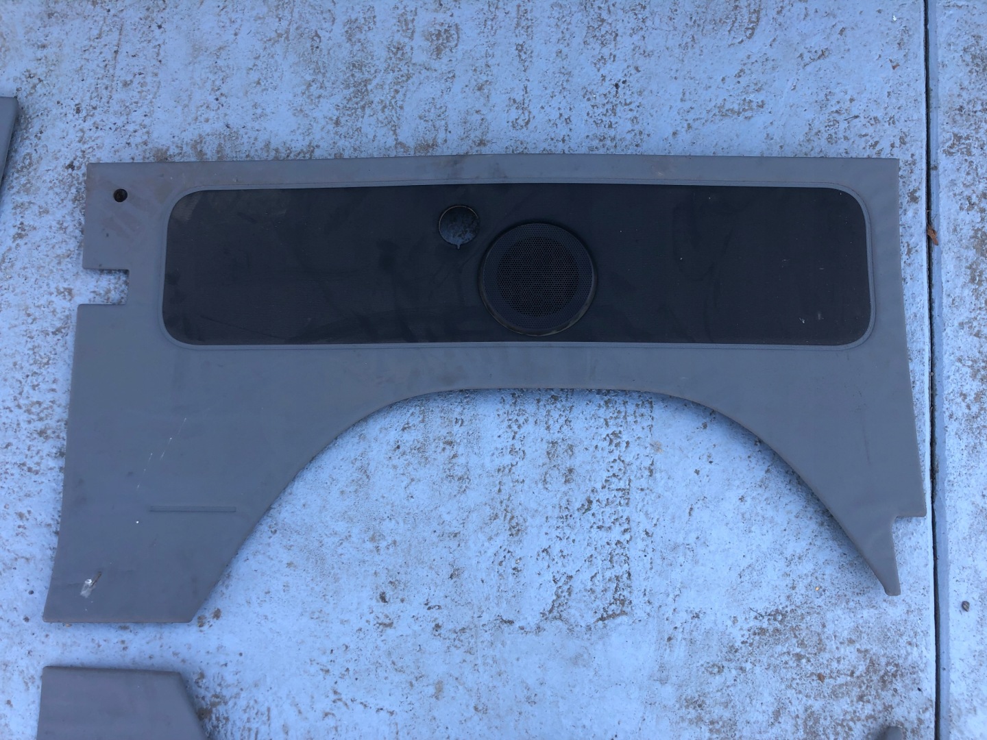 side upholstery speaker rear part MERCEDES SPRINTER W906 KOMPLET