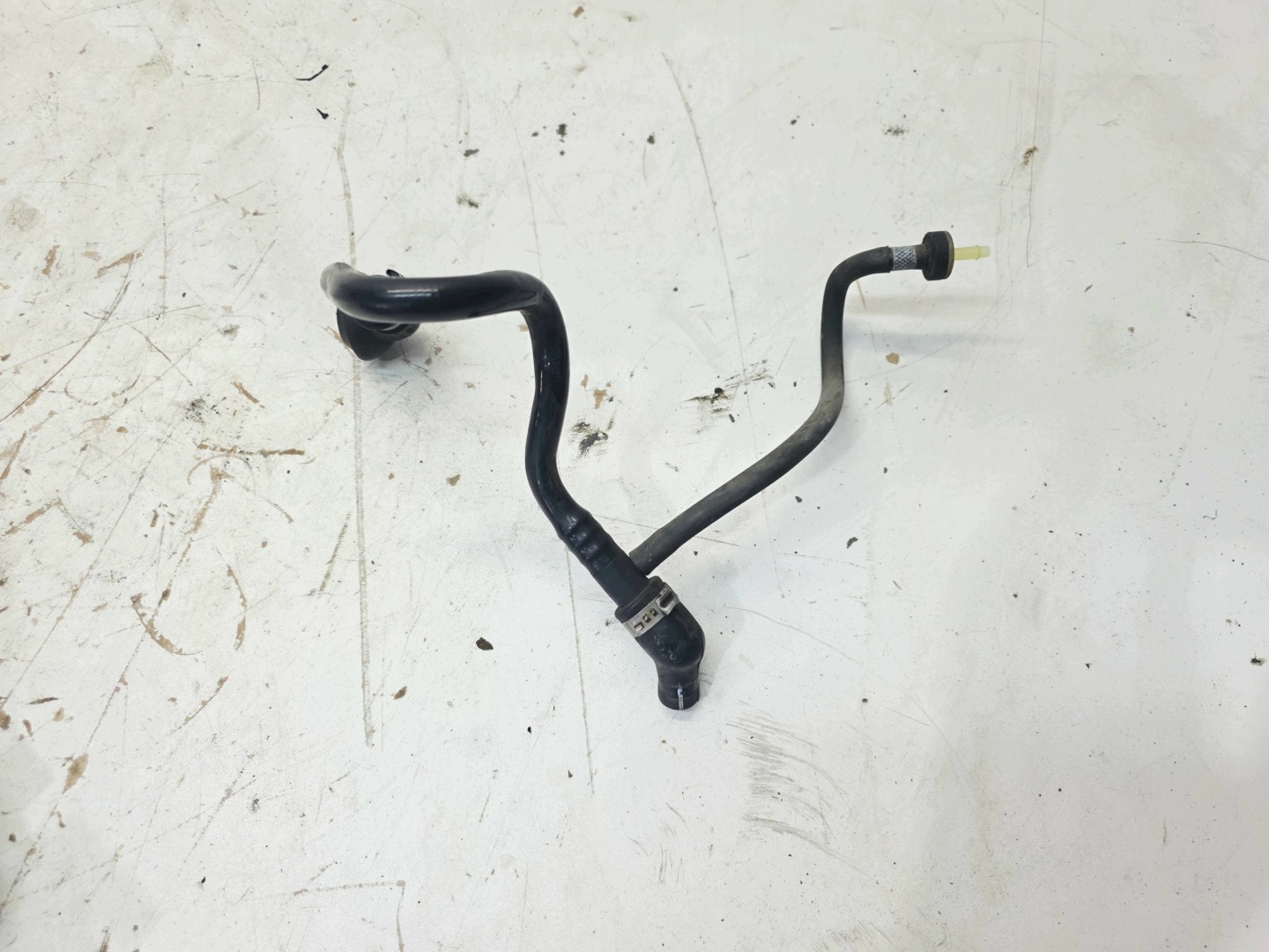 crijevo prijenos vakum serva AUDI A4 B8 A5 8T 8K0611931BT