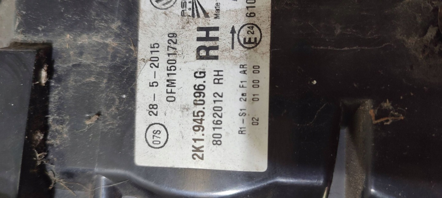 light rear rear part side right Volkswagen Caddy 2K1945096G