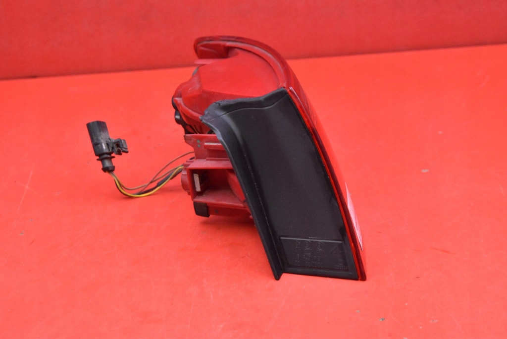 light right rear part rear 8T0945096 AUDI A5 8T COUPE 07-11