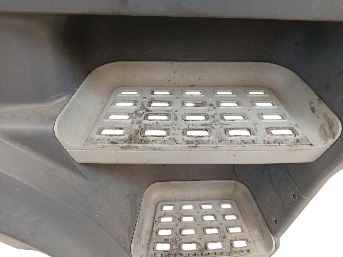 STOPIEN STOPNICA SCHODKI mudguard cabs right DAF XF 106 FT 460 (2014-)