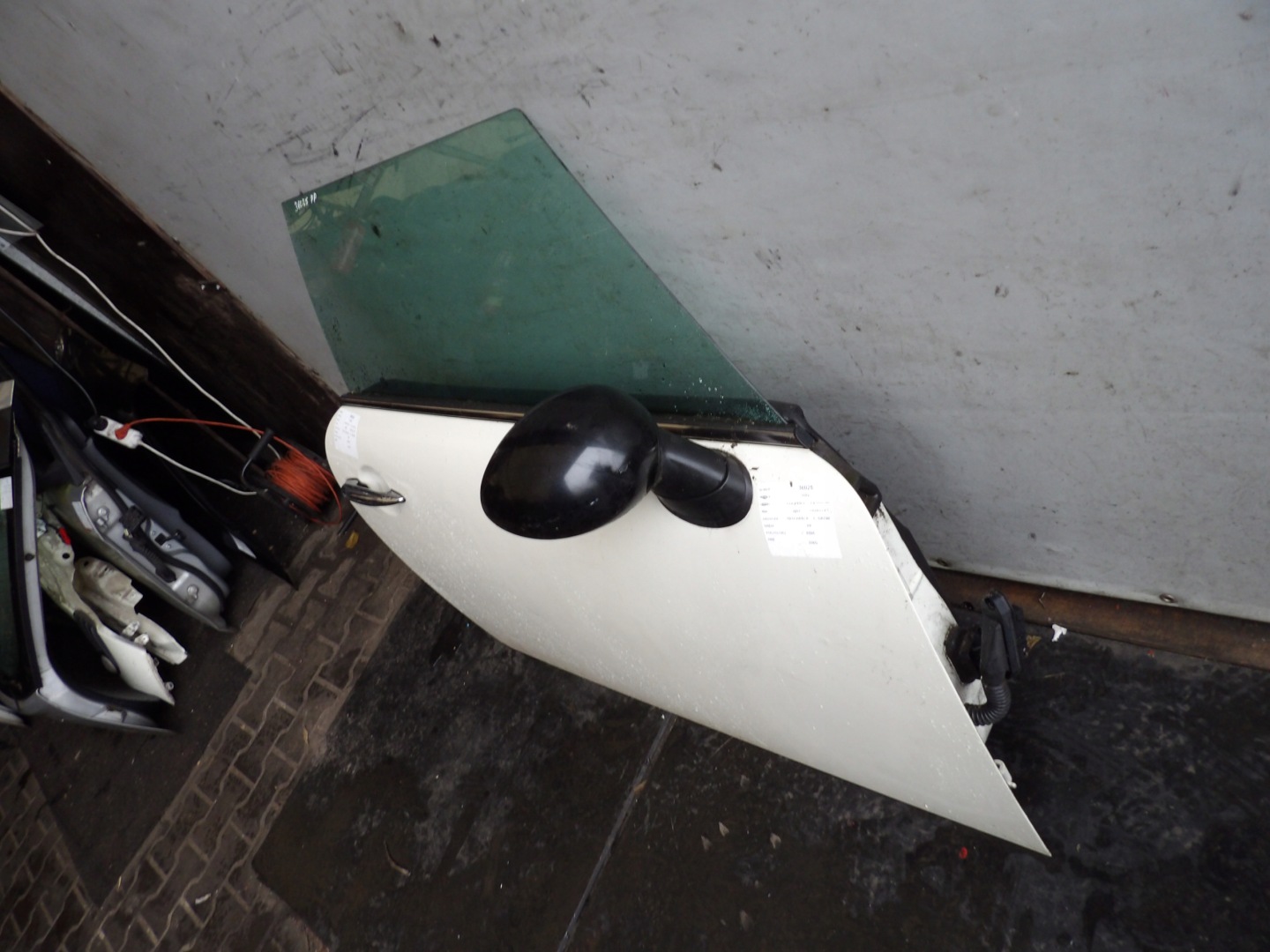 Mini Cooper II door front right lak.. 850/0